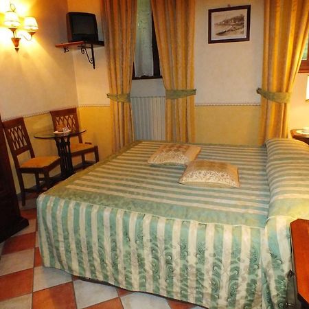 La Contrada Dei Monti Hotell Orta San Giulio Exteriör bild
